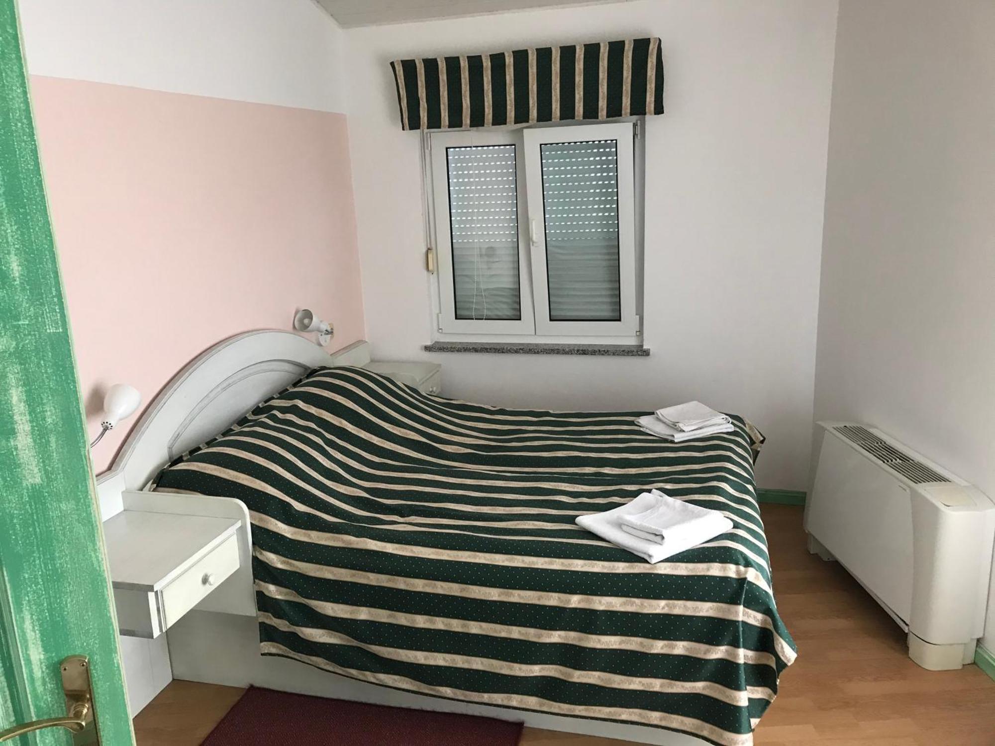 Ferienwohnung Pansion Dragica Rab Town Exterior foto